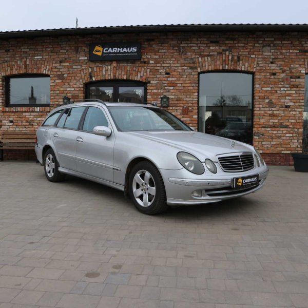 Mercedes E-класс 2003 г 536000 км