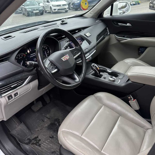 Cadillac XT4 2019 г 164540 км - Image 10
