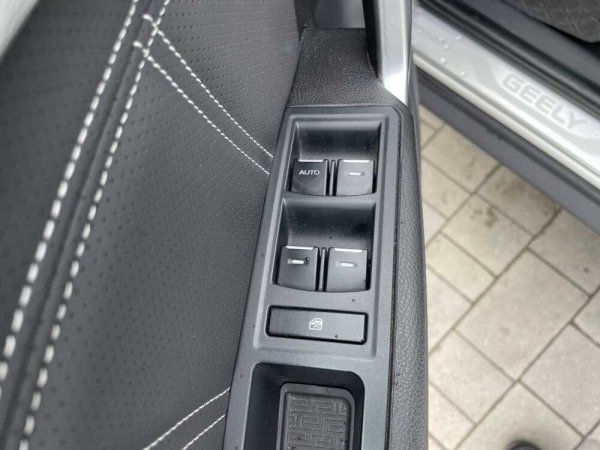 Geely Emgrand X7 2018 г 38000 км - Image 8