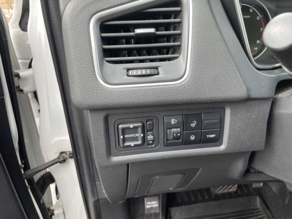 Geely Emgrand X7 2018 г 38000 км - Image 13