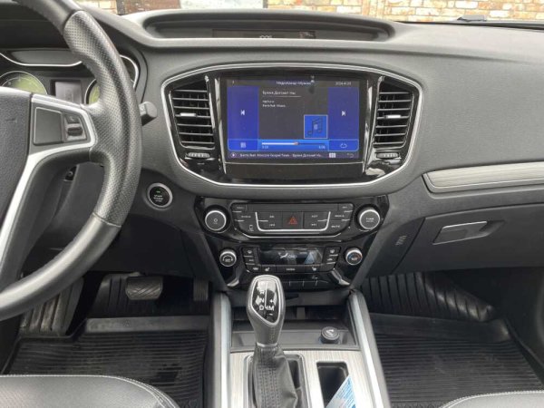 Geely Emgrand X7 2018 г 38000 км - Image 16