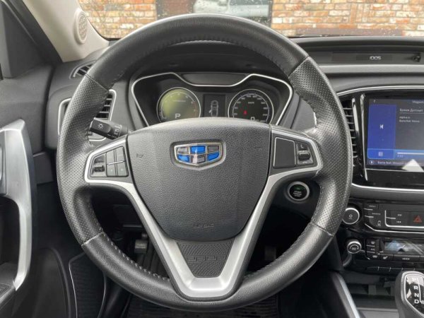 Geely Emgrand X7 2018 г 38000 км - Image 17