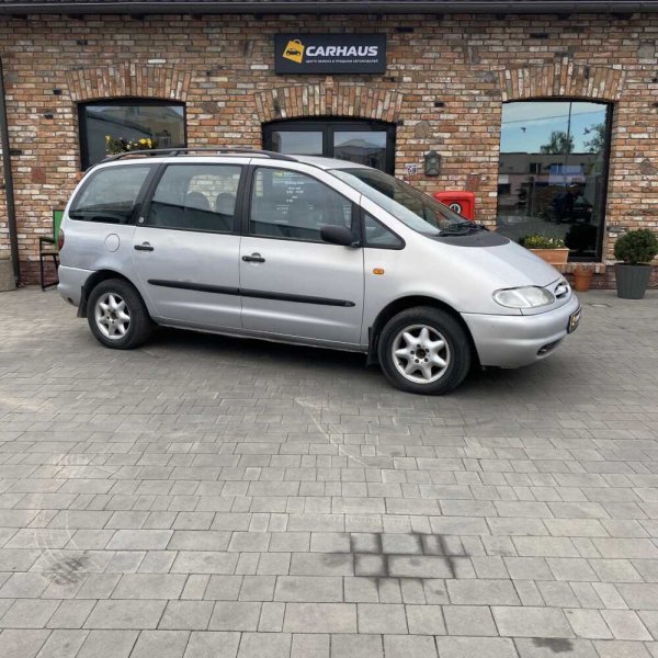 Ford Galaxy 1996 г 381942 км