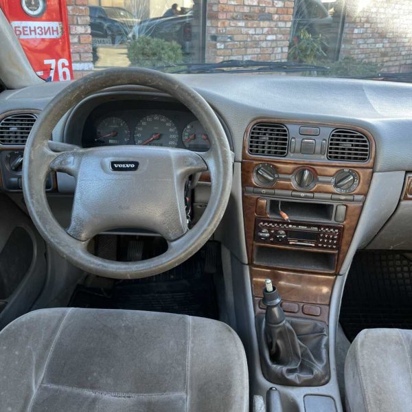 Volvo V40 1997 г 509218 км - Image 12