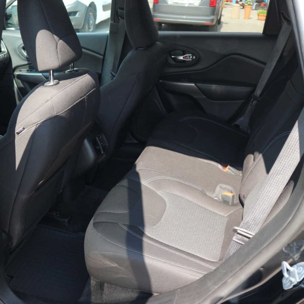 Jeep Cherokee 2019 г 104000 км - Image 12