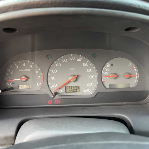 Volvo S40 1998 г 582446 км - Image 10