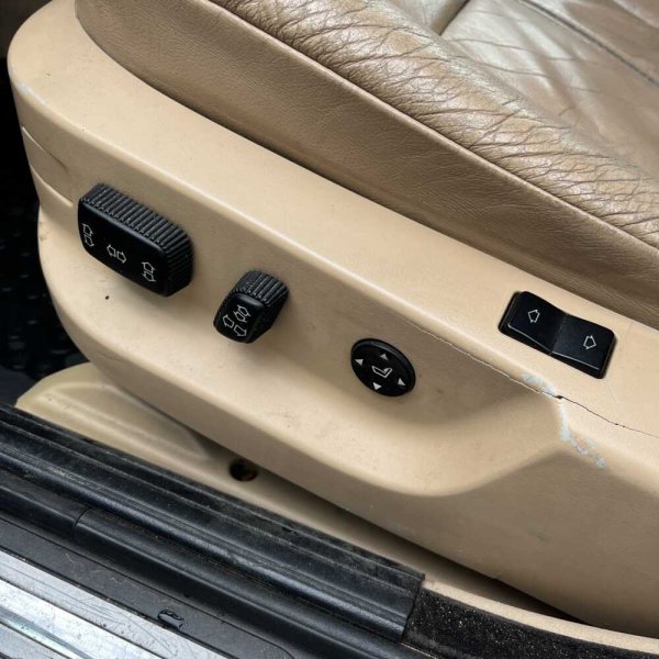 BMW 5 серия 2003 г 426347 км - Image 11