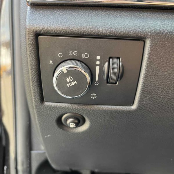 Jeep Grand Cherokee 2011 г 216631 км - Image 14