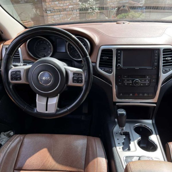 Jeep Grand Cherokee 2011 г 216631 км - Image 25