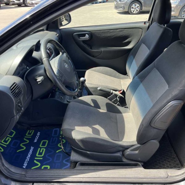 Opel Corsa 2004 г 243799 км - Image 9