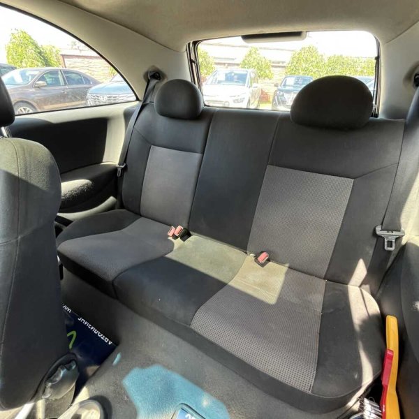Opel Corsa 2004 г 243799 км - Image 15