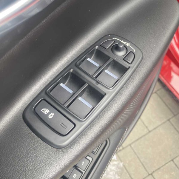 Jaguar XE 2017 г 44000 км - Image 10