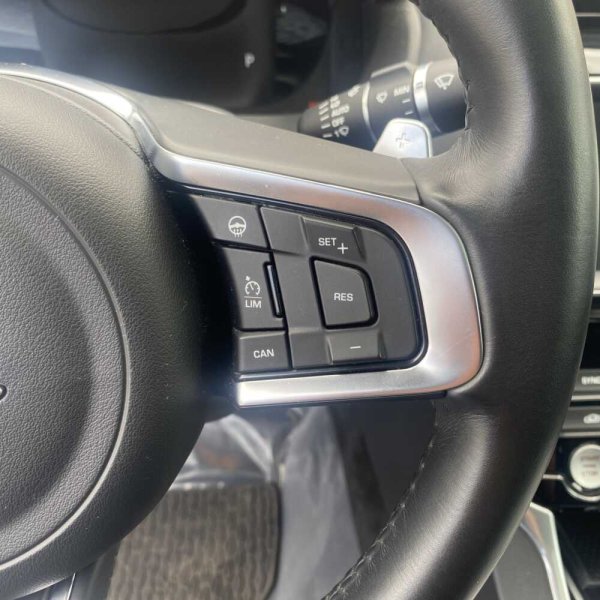 Jaguar XE 2017 г 44000 км - Image 17