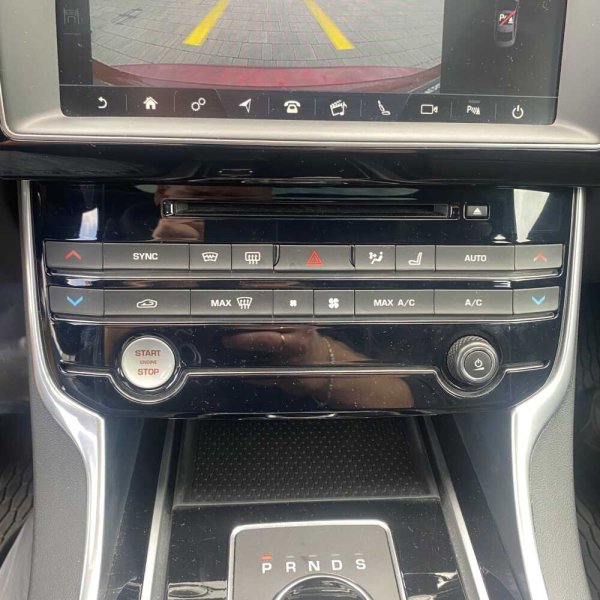 Jaguar XE 2017 г 44000 км - Image 22