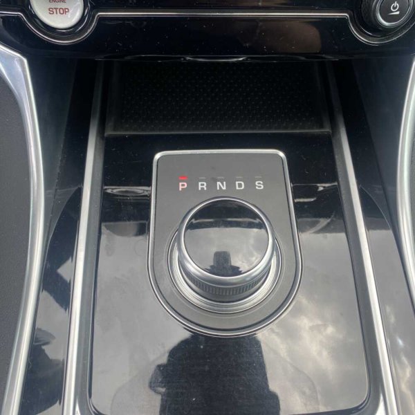 Jaguar XE 2017 г 44000 км - Image 23
