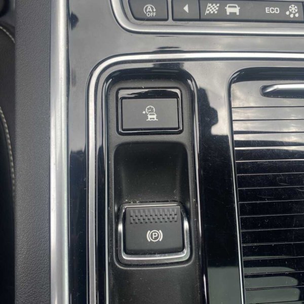 Jaguar XE 2017 г 44000 км - Image 25