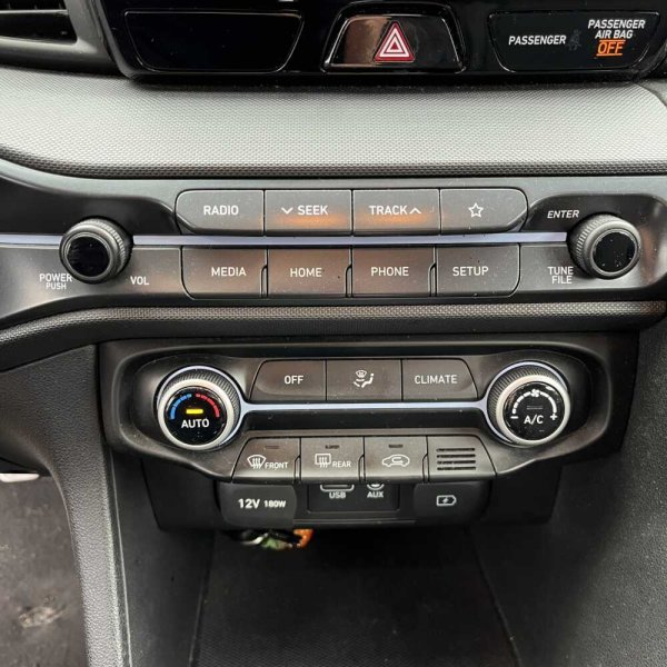 Hyundai Veloster 2018 г 55298 км - Image 19