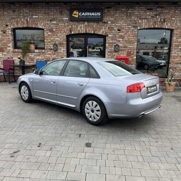 Audi A4 2005 г 256210 км - Image 4