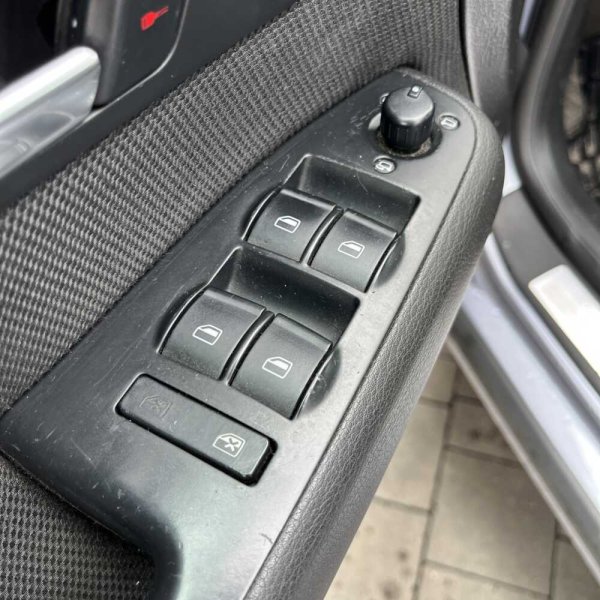 Audi A4 2005 г 256210 км - Image 8
