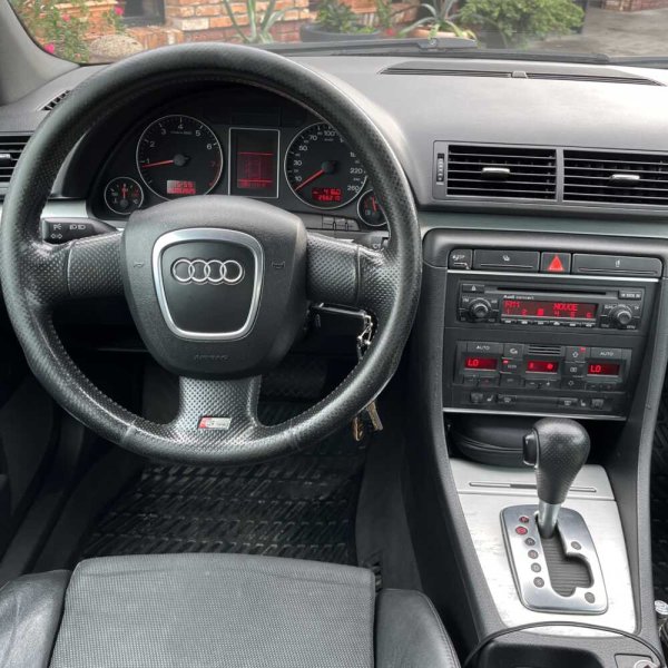 Audi A4 2005 г 256210 км - Image 13