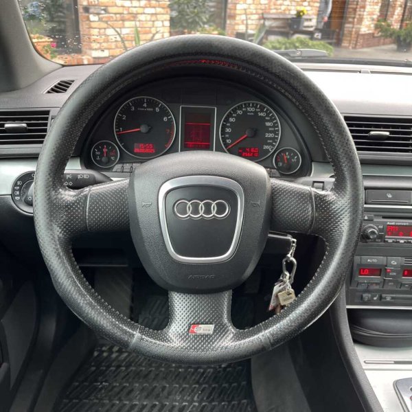 Audi A4 2005 г 256210 км - Image 14