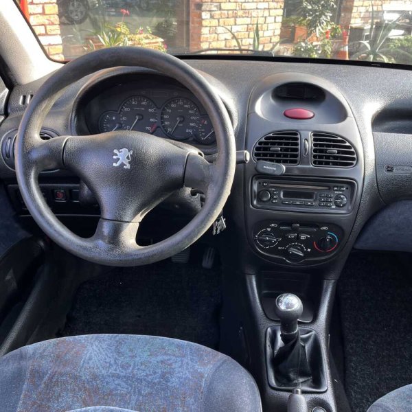 Peugeot 206 2000 г 317064 км - Image 10