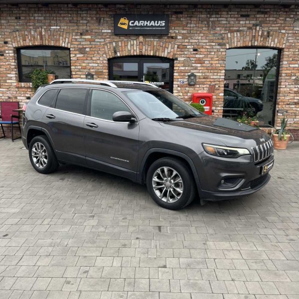 Jeep Cherokee 2019 г 72413 км