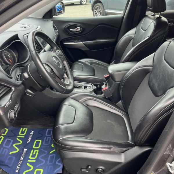Jeep Cherokee 2019 г 72413 км - Image 11