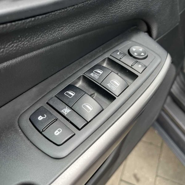 Jeep Cherokee 2019 г 72413 км - Image 12