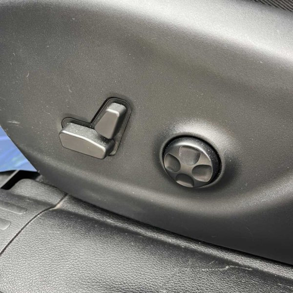 Jeep Cherokee 2019 г 72413 км - Image 13