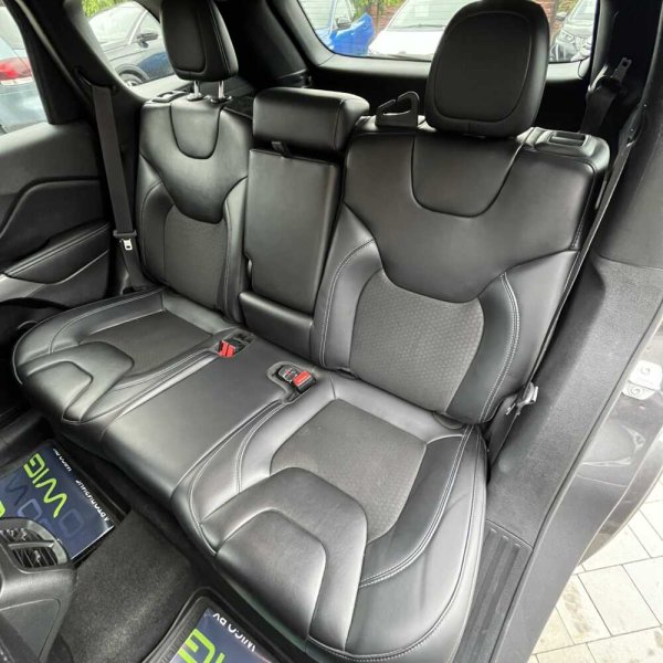Jeep Cherokee 2019 г 72413 км - Image 23