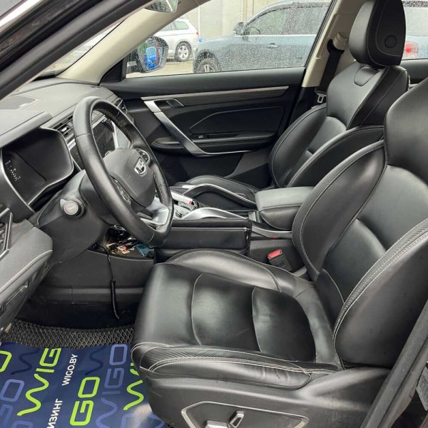 Geely Atlas Pro 2022 г 111385 км - Image 13