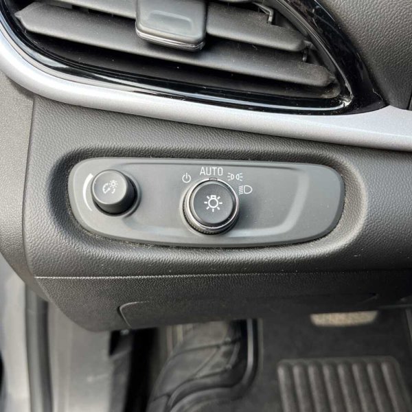 Chevrolet Volt 2017 г 176273 км - Image 12