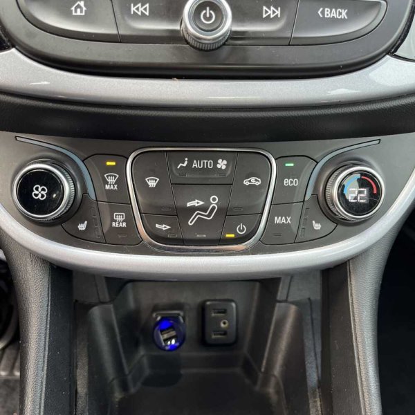 Chevrolet Volt 2017 г 176273 км - Image 17