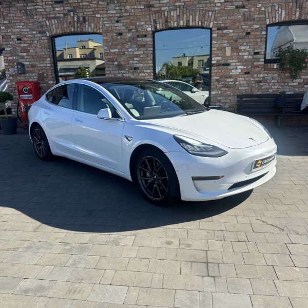 Tesla Model 3 2019 г 106760 км