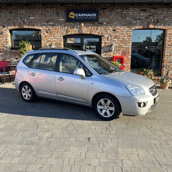 Kia Carens 2006 г 270457 км
