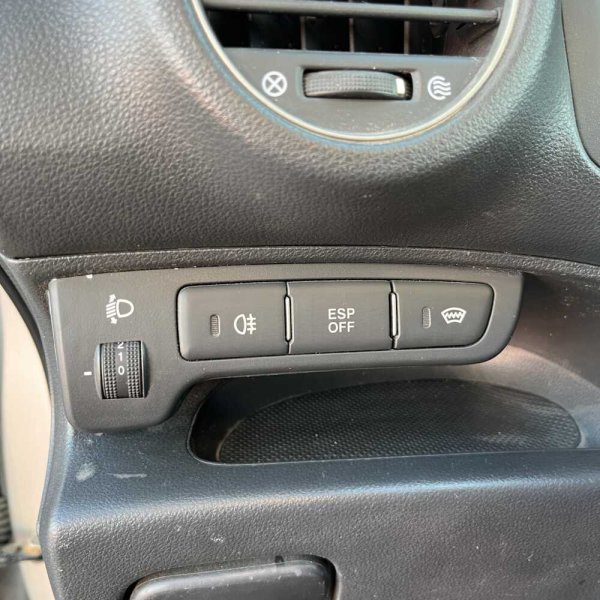 Kia Carens 2006 г 270457 км - Image 10