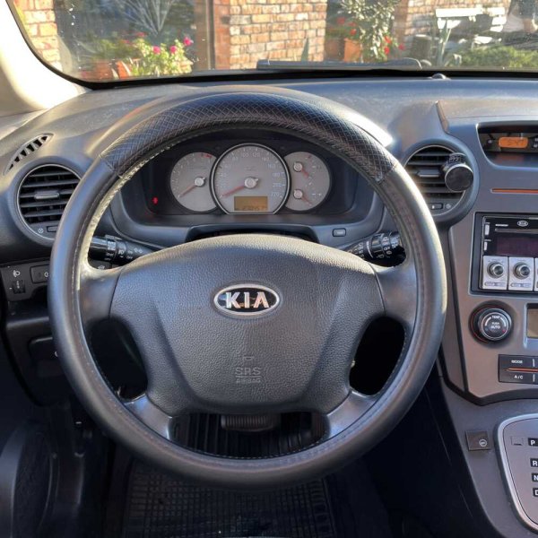 Kia Carens 2006 г 270457 км - Image 17