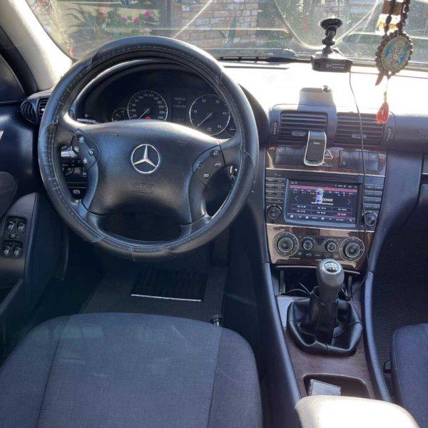 Mercedes C-класс 2006 г 410133 км - Image 19