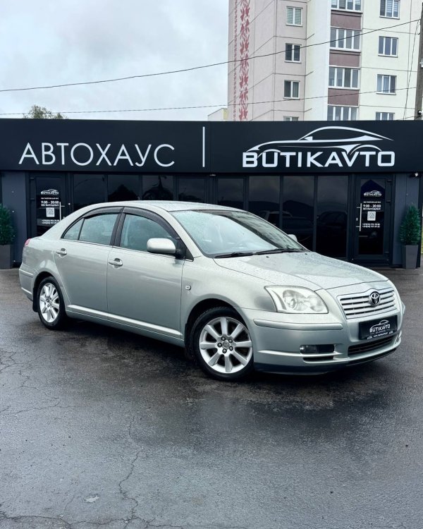 Toyota Avensis II (T250)