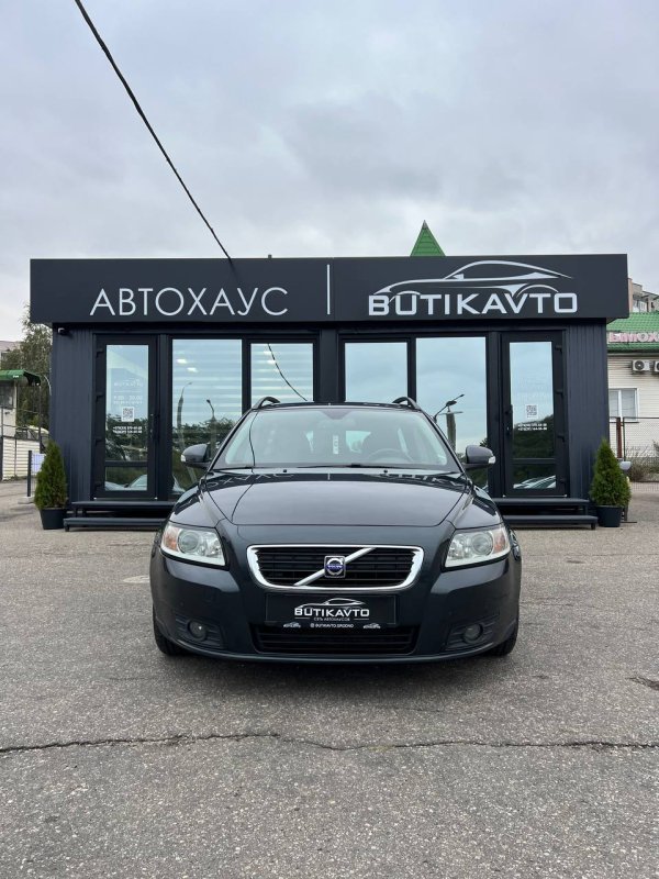 Volvo V50 I · Рестайлинг - Image 2
