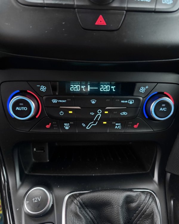 Ford Focus III · Рестайлинг - Image 17