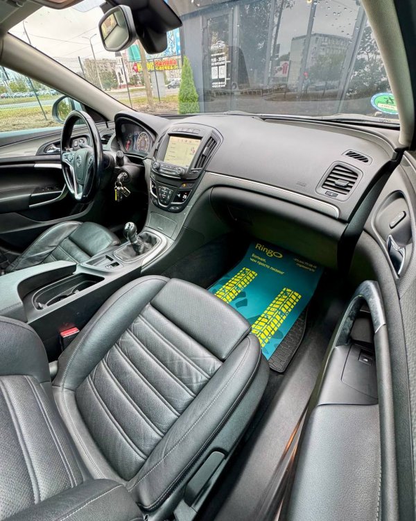 Opel Insignia - Image 13