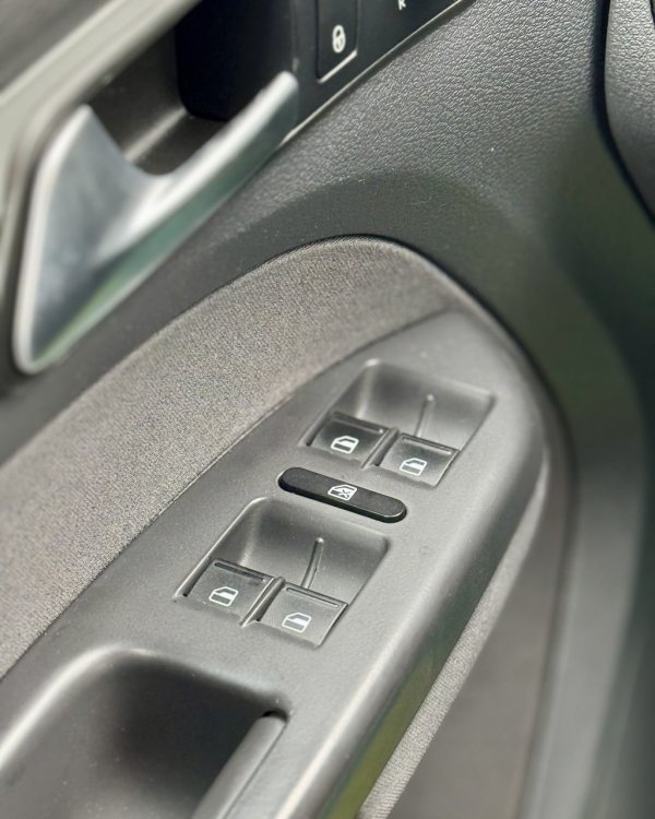 Volkswagen Touran I · 2-й рестайлинг - Image 17