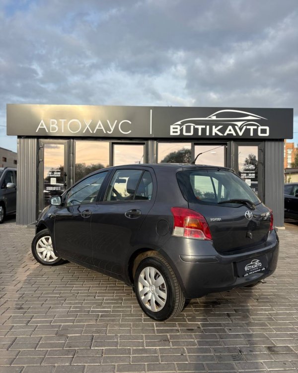 Toyota Yaris II (XP9) · Рестайлинг - Image 4