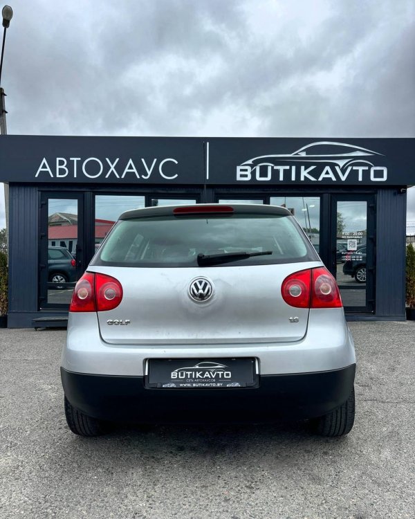 Volkswagen Golf V - Image 5