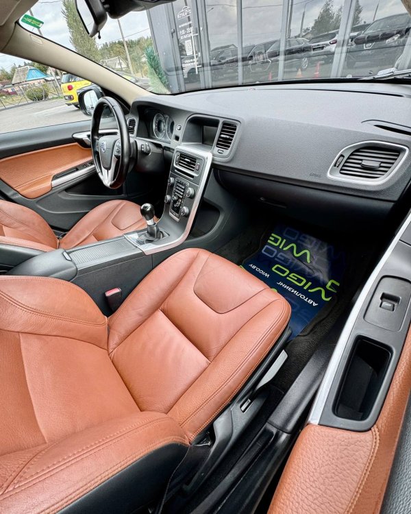 Volvo V60 I - Image 13