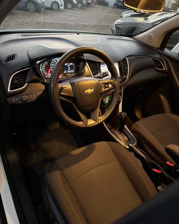 Chevrolet Trax I · Рестайлинг - Image 10