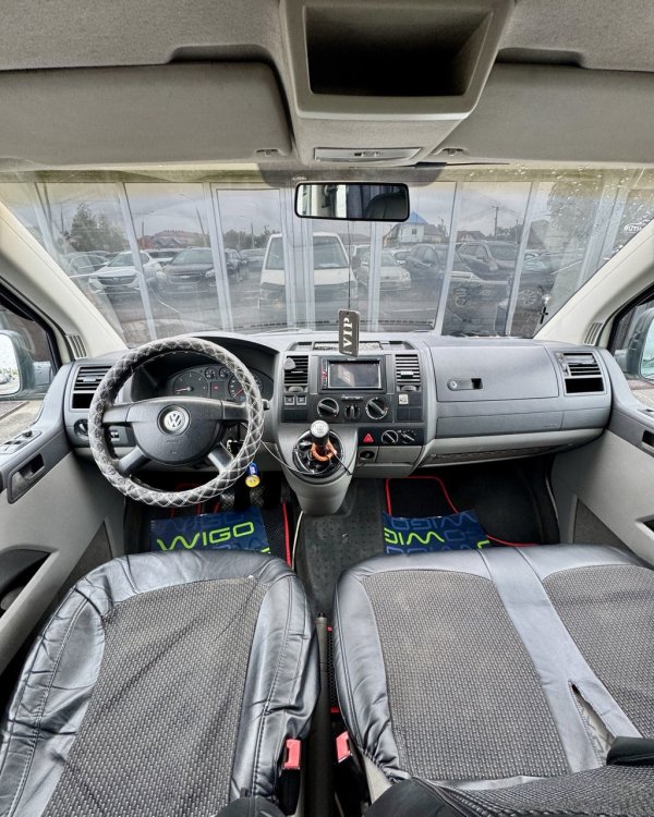 Volkswagen Transporter T5 - Image 9