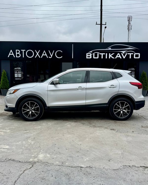 Nissan Rogue Sport I - Image 8